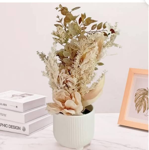 Maceta + Adorno Floral 